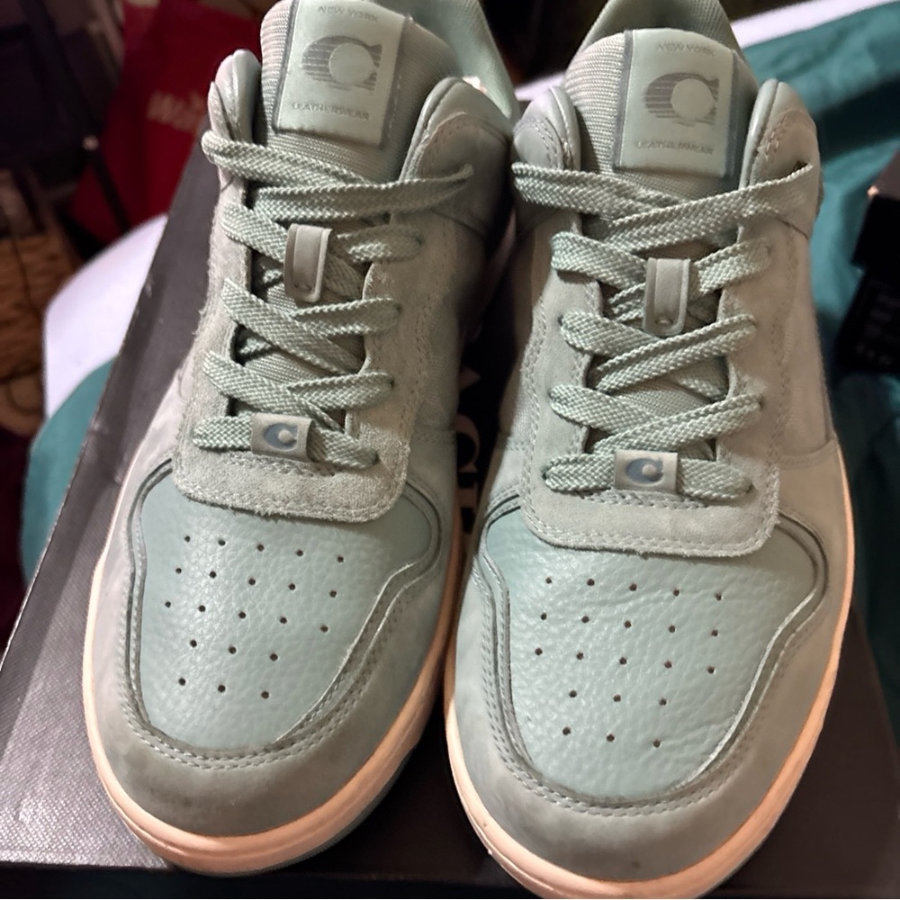 NIB Coach Aquamarine Leather , Signature Printed Sneakers,!size 9.5D - Picture 5 of 9